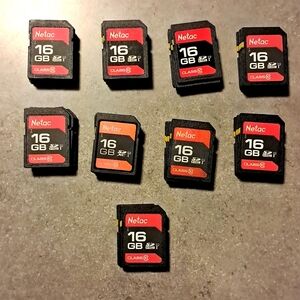 SD Cards 16 GB By Netac Lot Of (44)